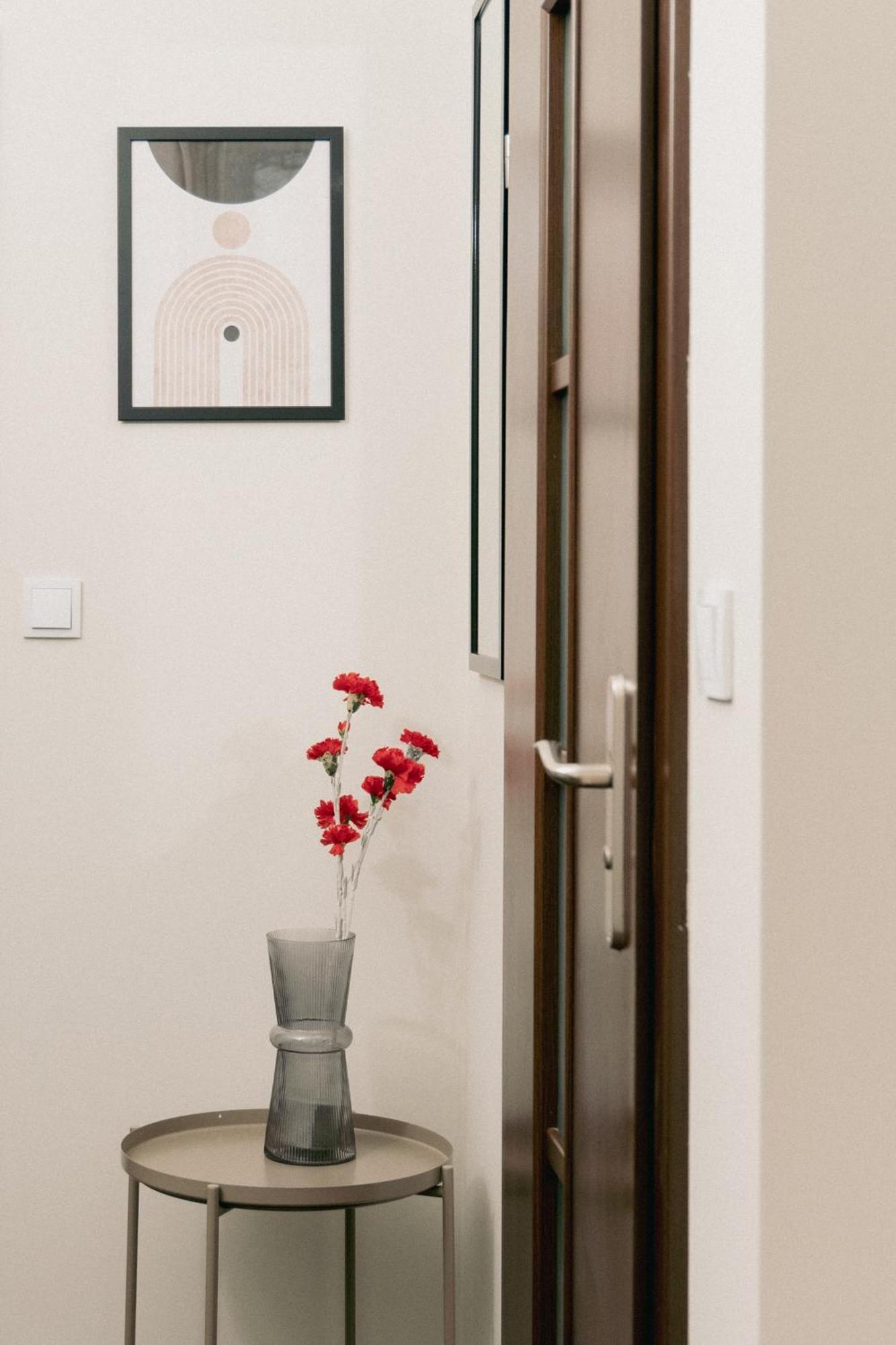 Expo Apartments Познан Екстериор снимка