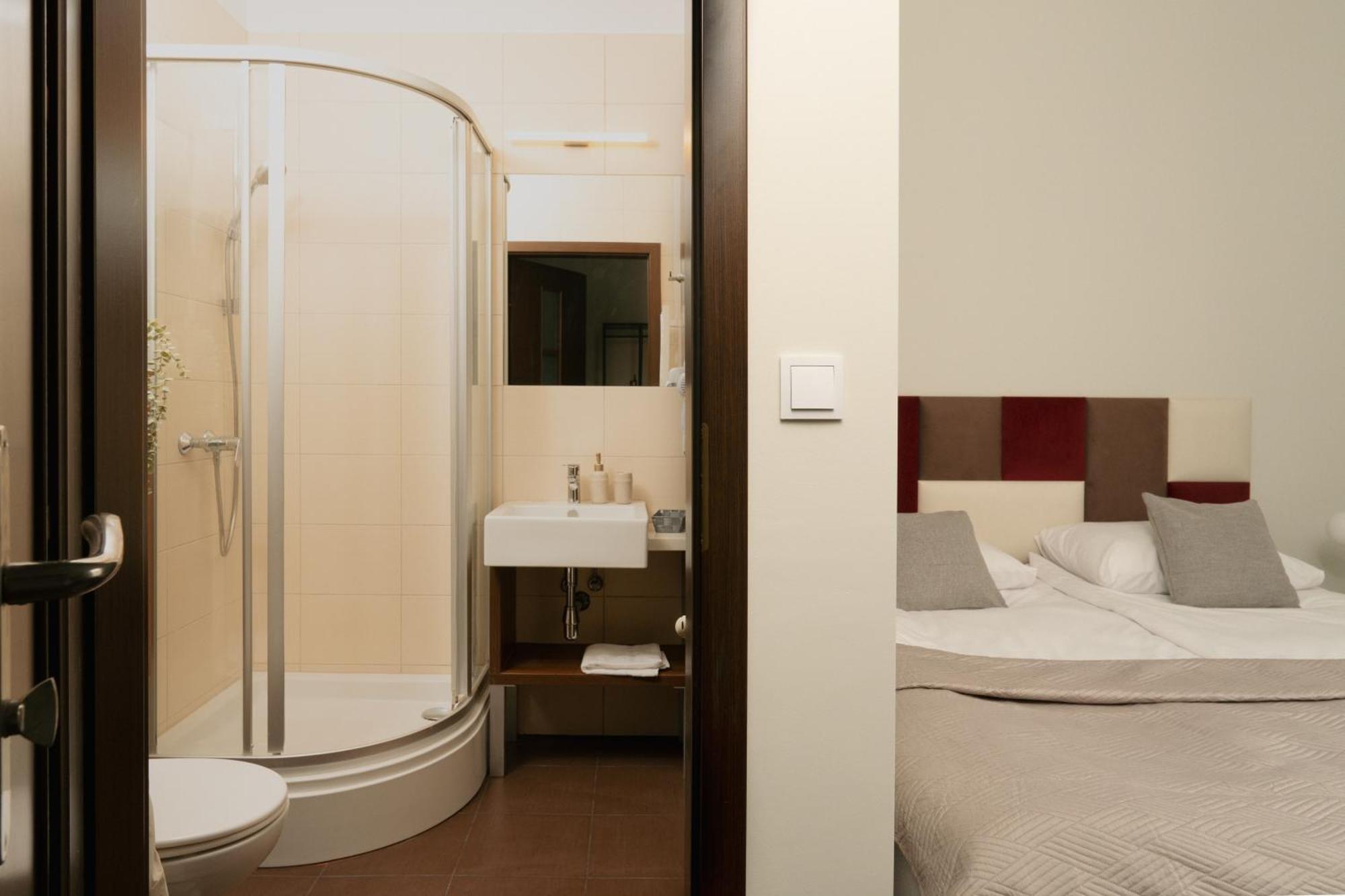 Expo Apartments Познан Екстериор снимка