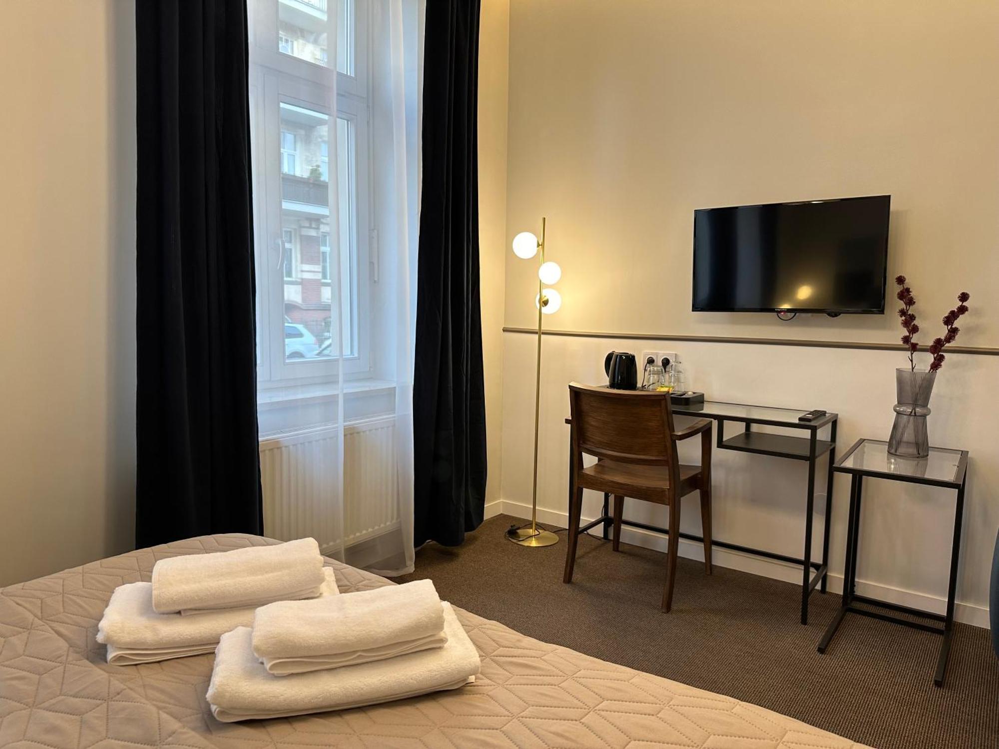 Expo Apartments Познан Екстериор снимка