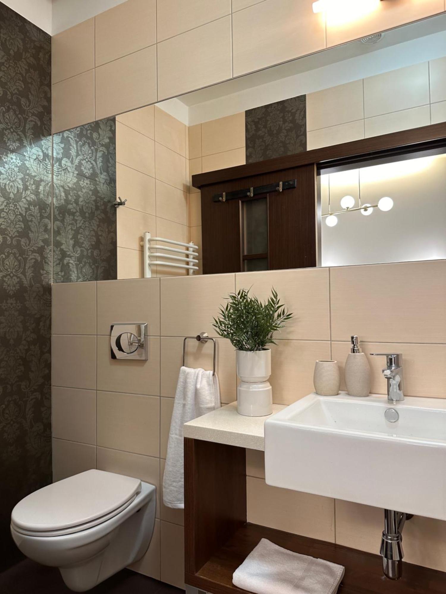 Expo Apartments Познан Екстериор снимка